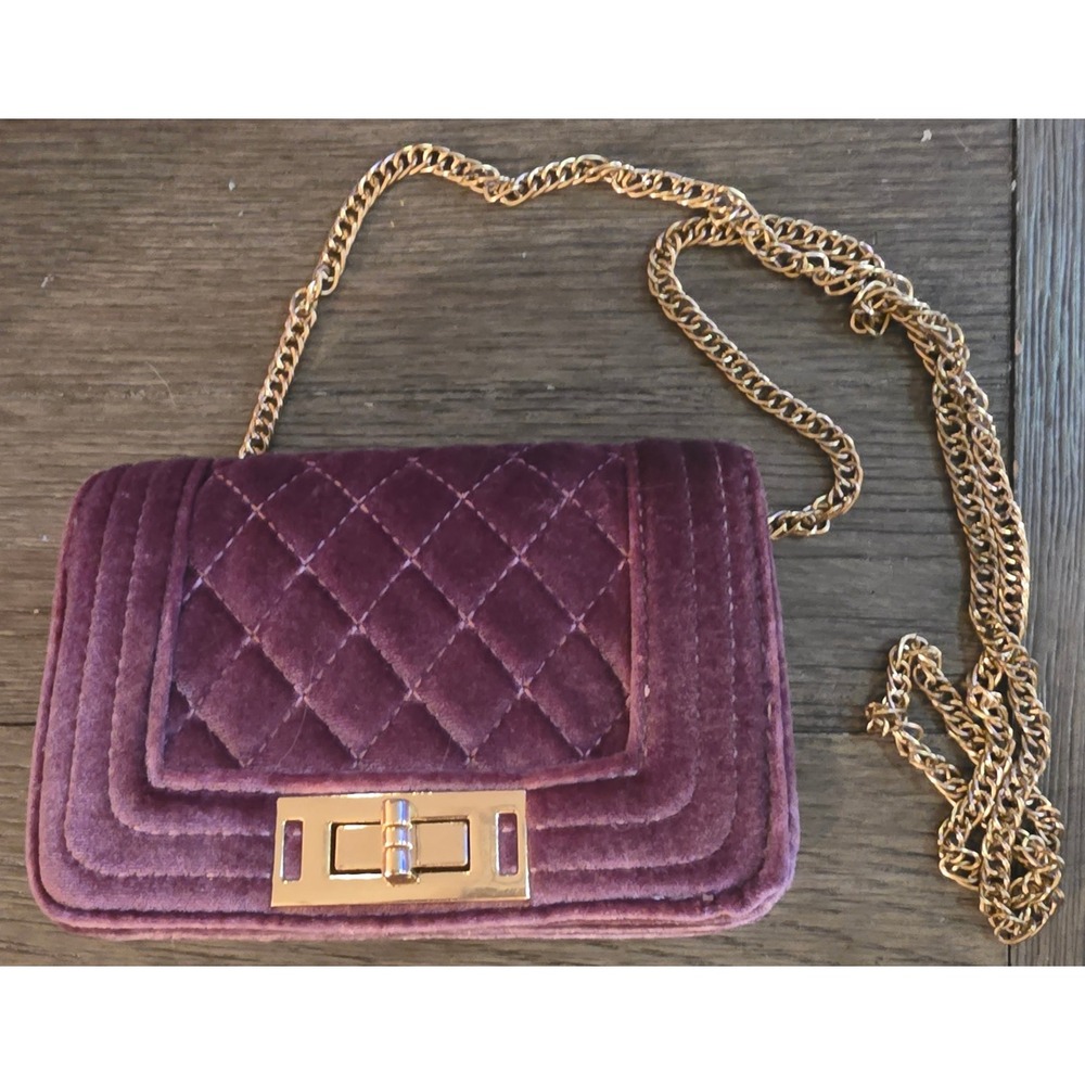 Olivia Miller Quilted Velvet Crossbody Bag Gold Chain Strap Evening Clutch